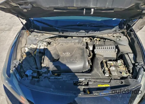 2018 Nissan Maxima 3.5S z USA, uszkodzony, nr VIN 1N4AA6AP0JC379653